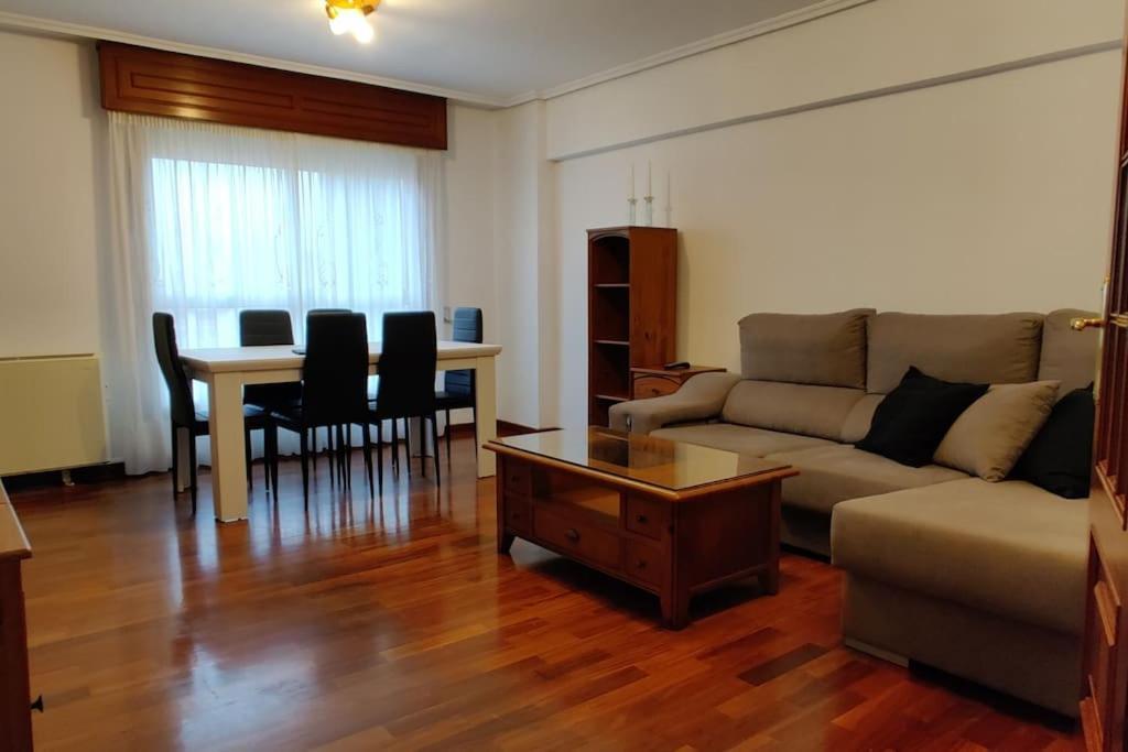 Acogedor Apartamento En Pontedeume Exterior photo